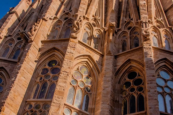 Barcelona: Sagrada Familia Fast Track Tour with Tower Option - Is $78.44 a fair price?
