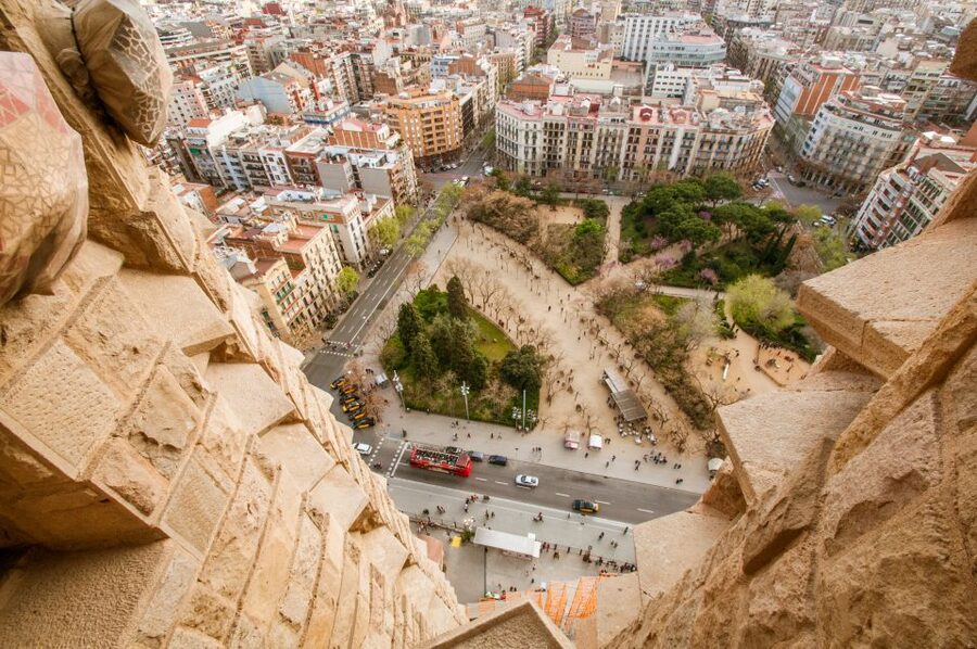 Barcelona: Sagrada Familia Guided Tour with Tower Access - Is $85 a fair price?