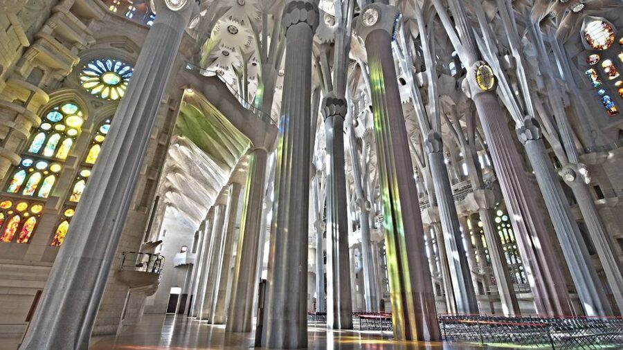 Barcelona & Sagrada Familia Half-Day Tour with Hotel Pickup - The guides shape the experience