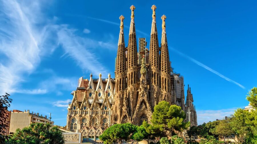 Barcelona: Sagrada Familia & Montserrat Full-Day with Pickup - The road to Montserrat and the mountain setting
