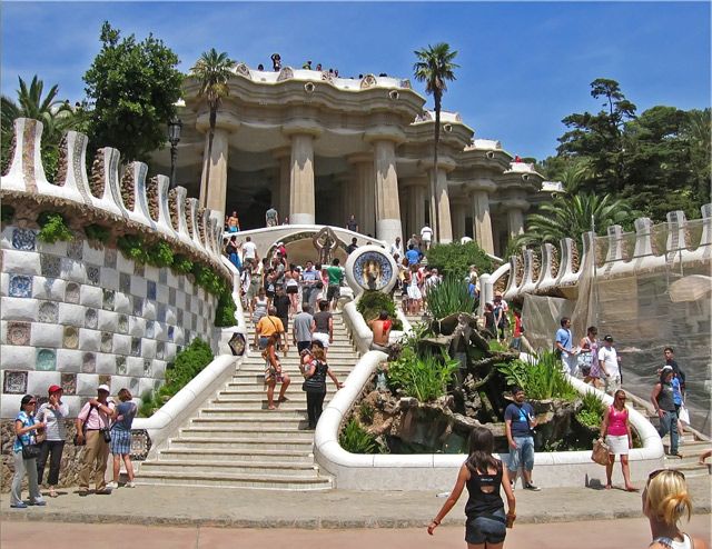 Barcelona: Sagrada Familia & Park Güell Guided Tour & Ticket - Who will enjoy this tour most?