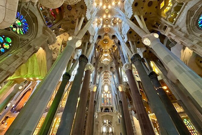 Barcelona: Sagrada Familia & Park Guell Guided Tour + Transfer - Who will get the most from this tour
