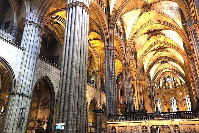 Barcelona: Sagrada Familia & Park Guell Guided Tour + Transfer - Practical details before you book