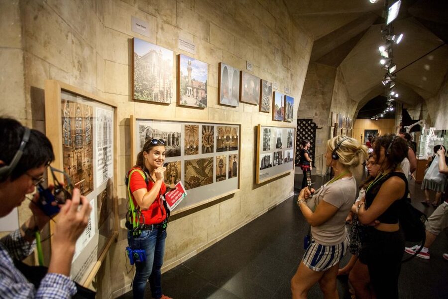 Barcelona: Sagrada Familia Skip-the-Line Guided Tour - Who will get the most from this visit?