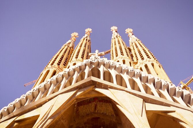 Barcelona: Sagrada Familia Skip-the-Line Guided Tour and Tickets - Meeting near the basilica and entering efficiently
