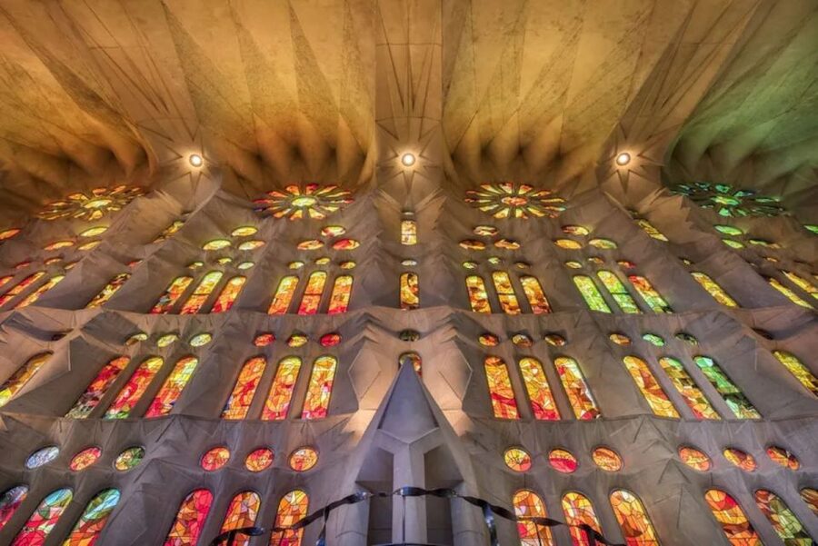 Barcelona: Sagrada Familia Skip The Line Insider Guided Tour - The basilica interior: columns, light, and scale
