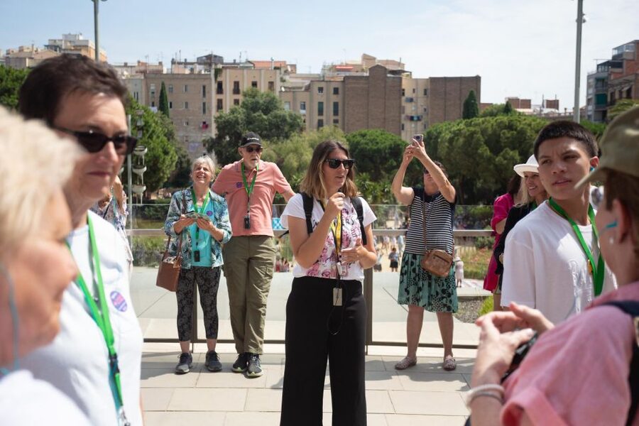 Barcelona: Sagrada Familia Small Group Guided Tour - Why the Sagrada Familia needs a guide