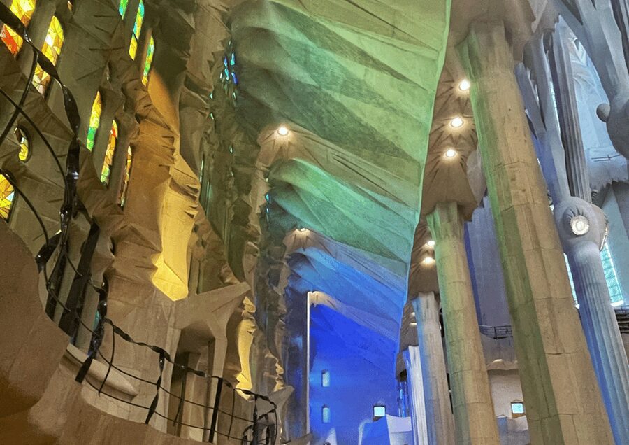 Barcelona: Sagrada Familia Tour with Optional Extras - Rooftop drinks at Hotel Sercotel Rosellón