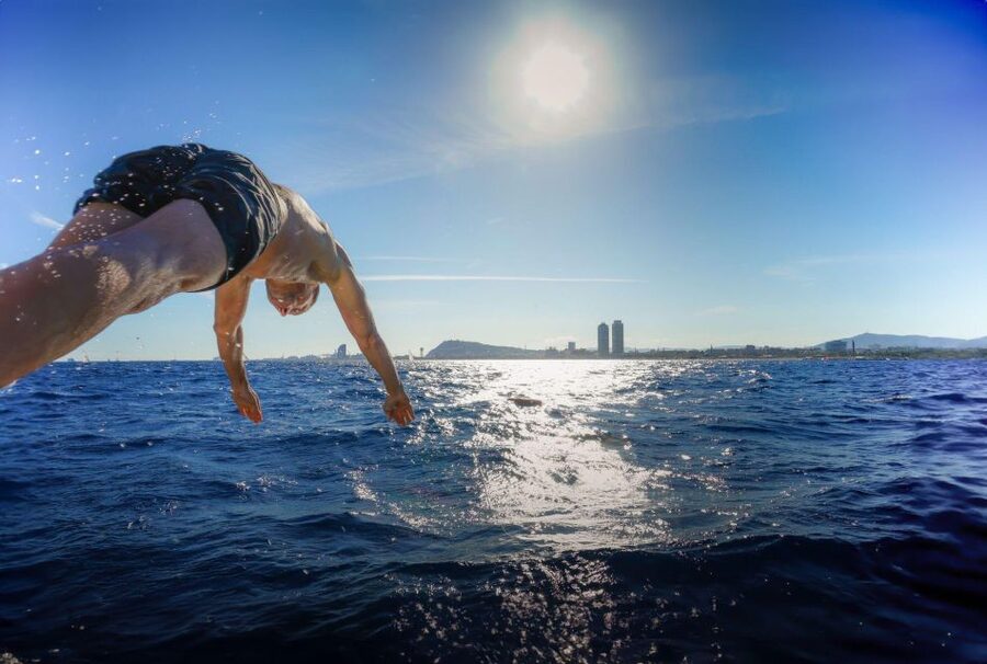 Barcelona: Sailing Tour with Vermouth and Drinks - Snacks, wine, cava, and sangria on board