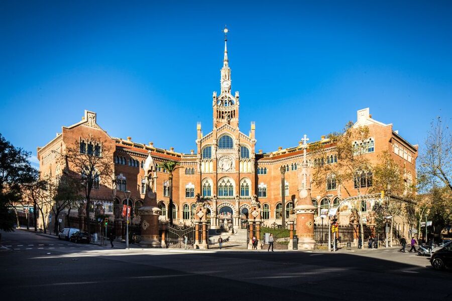 Barcelona: Sant Pau Recinte Modernista Entry Ticket - Arriving at Carrer de Sant Antoni Maria Claret, 167