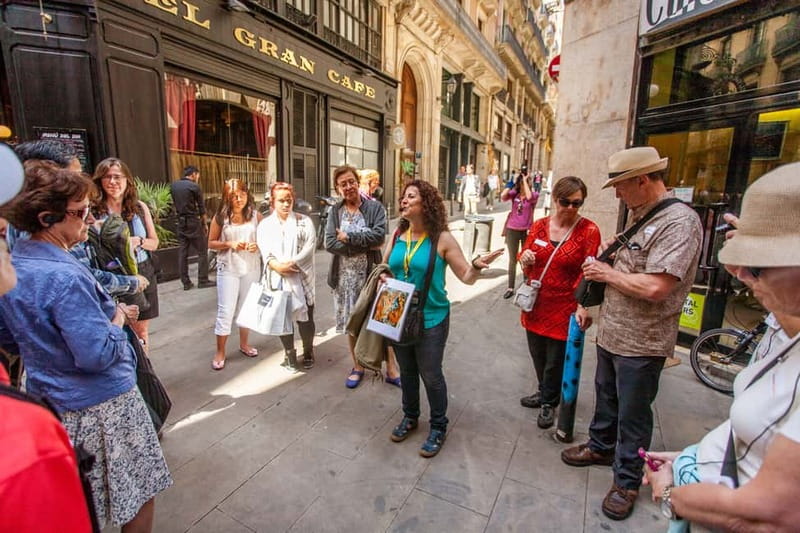 Barcelona: Small Group Picasso Tour with Picasso Museum - Small group size, language, and equipment