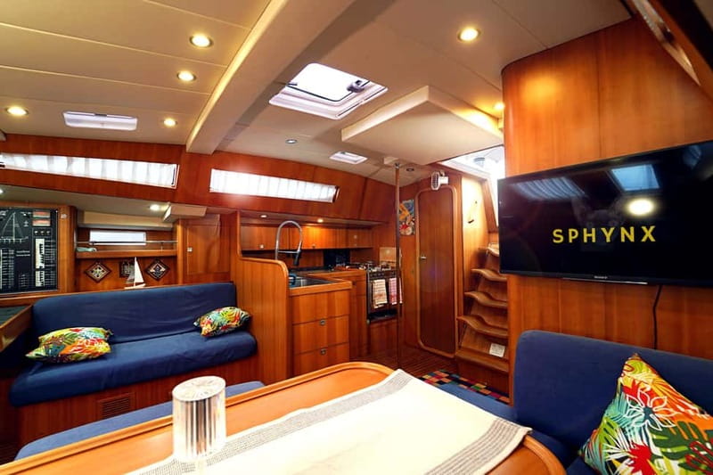 Barcelona: Sunset or Afternoon Yacht Cruise with Drinks - At a glance