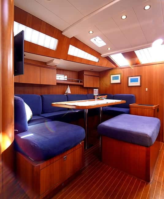 Barcelona: Sunset or Afternoon Yacht Cruise with Drinks - Cava, Manchego, and the Two-Hour Rhythm