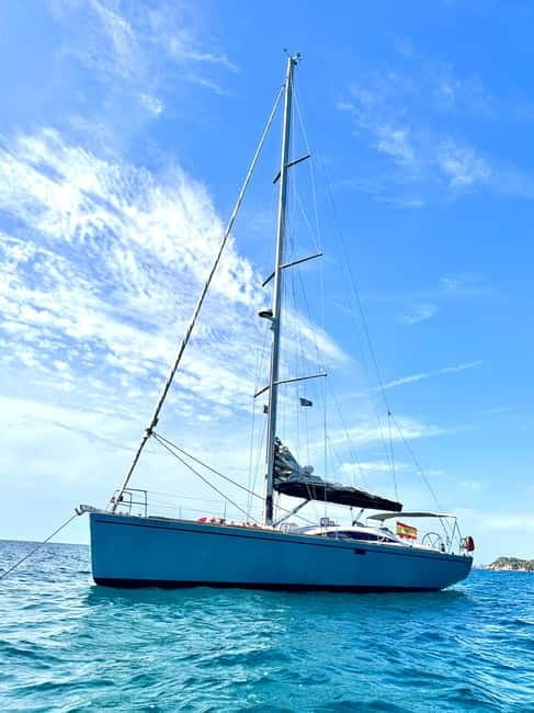 Barcelona: Sunset or Afternoon Yacht Cruise with Drinks - What the Captains Add