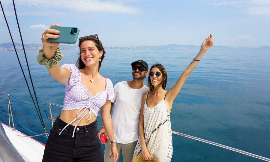 Barcelona: Sunset or Day Catamaran Cruise with Tapa & Drink - Key points at a glance