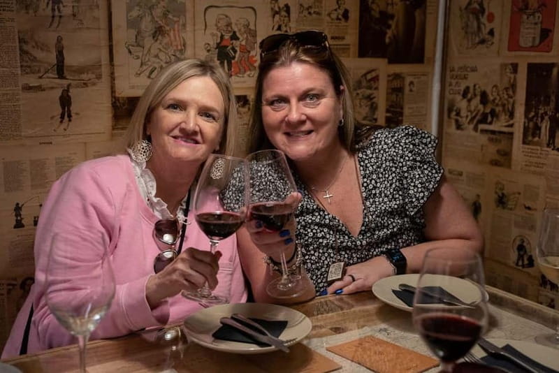 Barcelona: Tapas and Drinks Tour of Old Town - Key points to know before you book