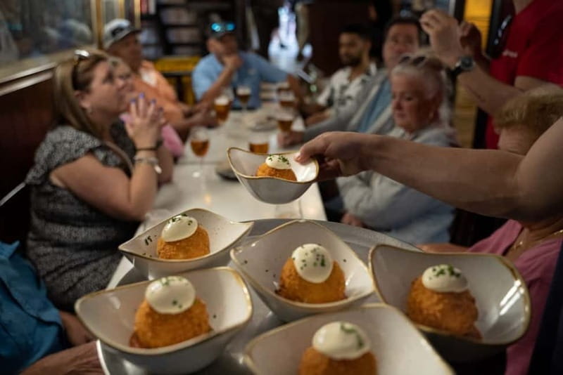 Barcelona: Tapas and Drinks Tour of Old Town - Bodegas, vermouth, cava, and croquettes