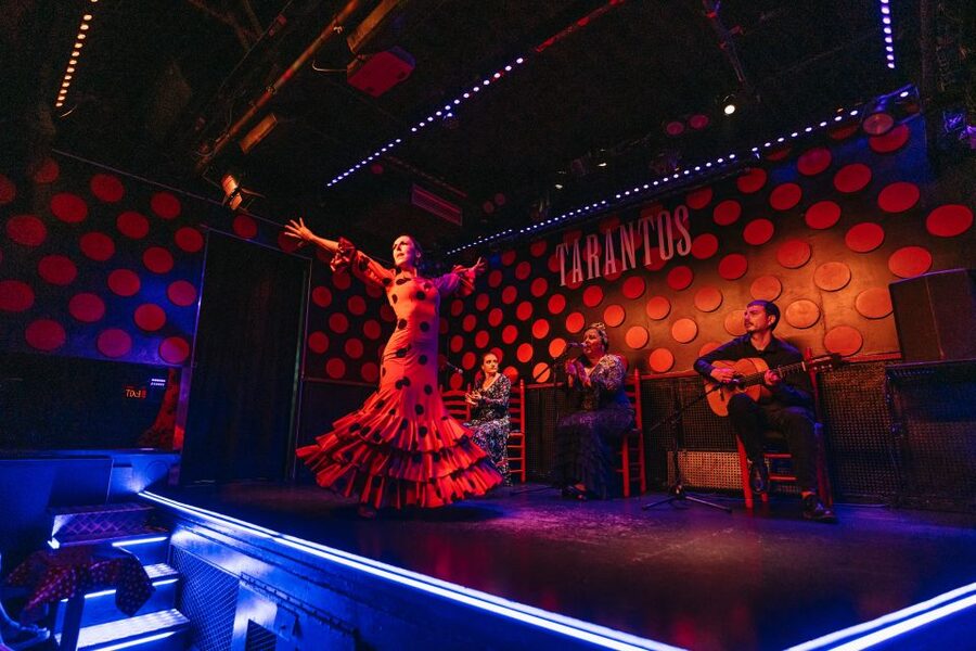 Barcelona: Tapas and Flamenco Experience - Returning to Travellers Nest for the tapas feast