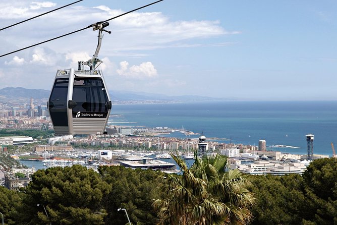 Barcelona: Teleferic de Montjuic Admission Ticket - What the short cable-car ride is like