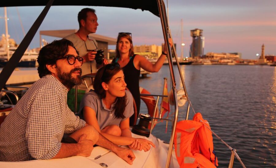 Barcelona: Unique Sunset Sailing Tour with Tapas & Open Bar - Key points to know before you sail