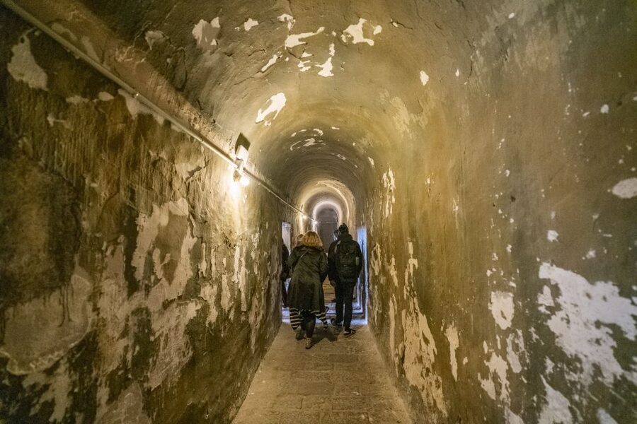 Barcelona: Walking tour with Montjuic Castle & Cable Car - Who will enjoy this Barcelona tour?