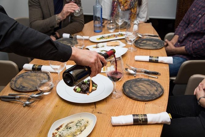 Barcelona Wine and Gourmet Tapas Tour - Seeing the wider Eixample before the main meal