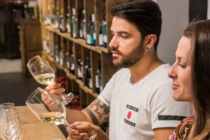 Barcelona: Wine Tasting and 5 Course Tapas Pairing Dinner - Starting at Vivinos Wine Bar at 8 p.m.