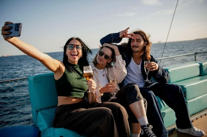 Barcelona: Wooden Boat Sailing with Tapa and Welcome Drink - Comfort, Weather, and Sea Conditions