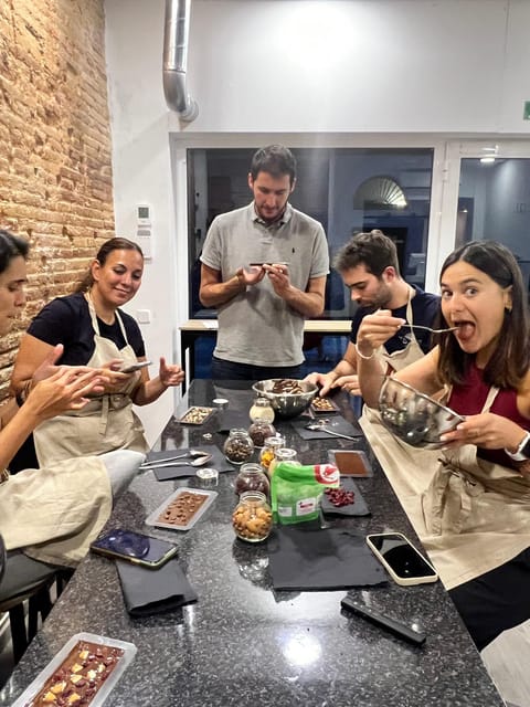 Bean to Bar Chocolate Workshop in Barcelona - The instructors make the difference