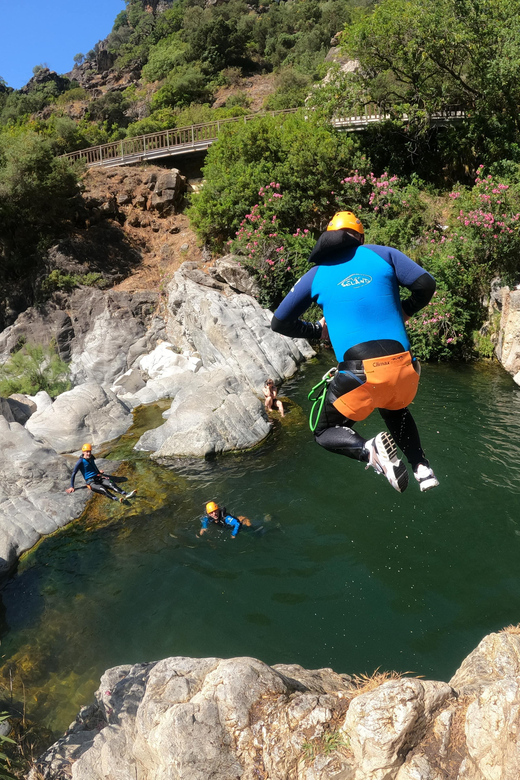 Benahavís: Canyoning Guided Tour at Guadalmina River - Timing, crowds, and the best season