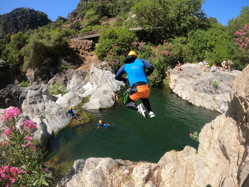Benahavís: Canyoning Guided Tour at Guadalmina River - Meeting at Parque Torre Leonera in Benahavís
