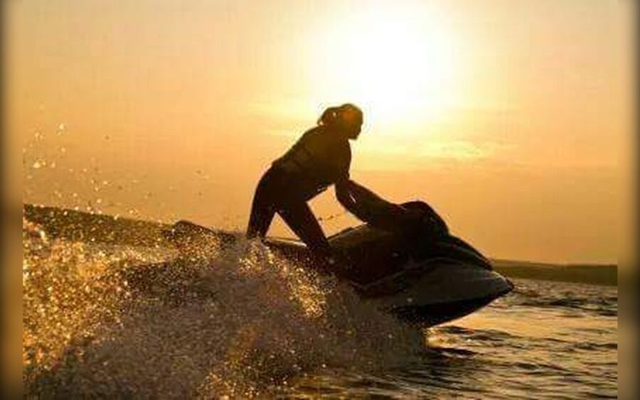 Benidorm: Jet Ski Tour with Instructor - A short safety briefing, then the throttle