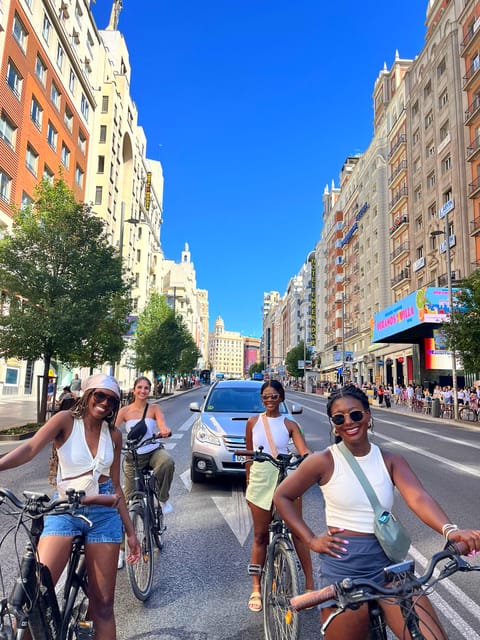 Best of Madrid: 3-Hour Guided Bike Tour in Small Groups - Retiro Park: the best place to begin
