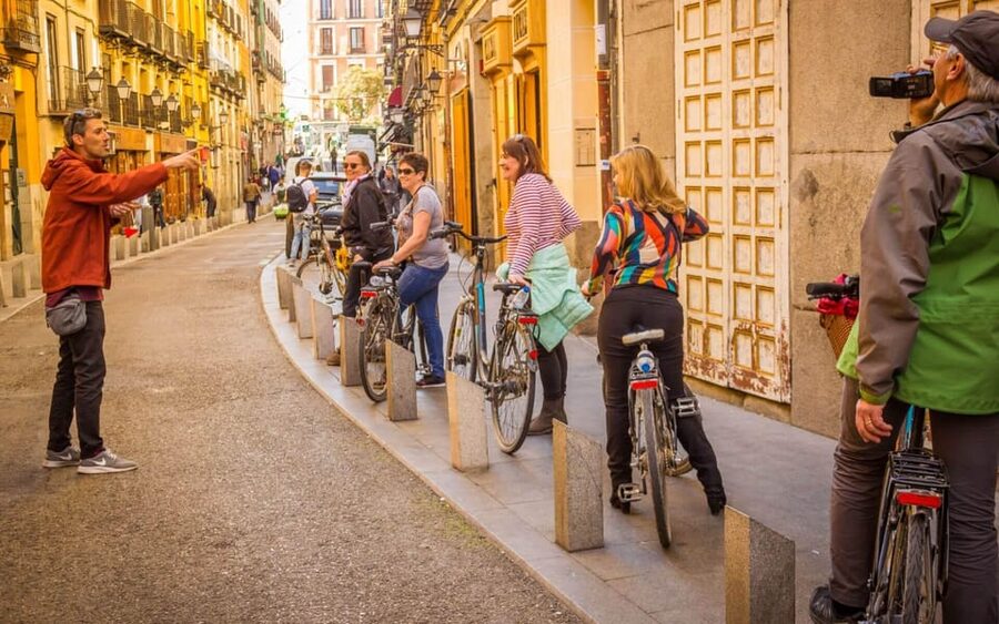Best of Madrid: 3-Hour Guided Bike Tour in Small Groups - Cibeles, Atocha, and CaixaForum