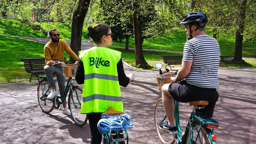 Bilbao: City Highlights Guided Bike Tour - Key points at a glance
