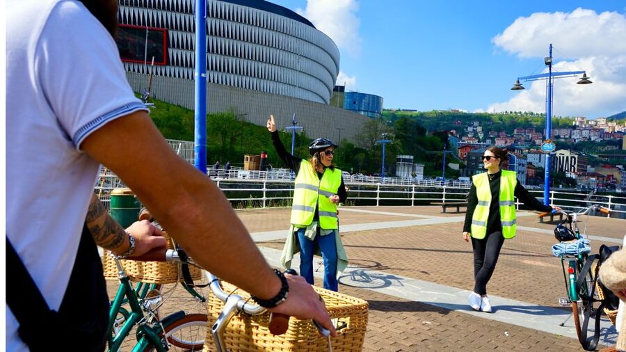 Bilbao: City Highlights Guided Bike Tour - A second Guggenheim view and the Zubizuri Bridge
