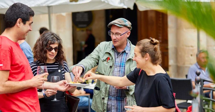 Bilbao: Exclusive Food & Wine Tasting Tour with Local Guide - Starting at Tourne Bilbao in Casco Viejo