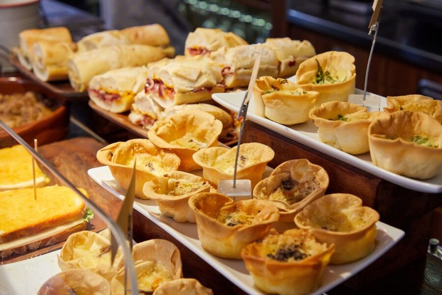 Bilbao: Exclusive Food & Wine Tasting Tour with Local Guide - Six pintxos that make a full meal