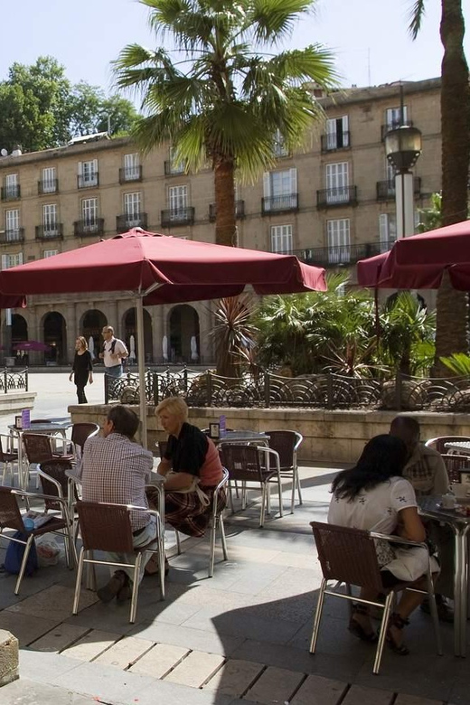 Bilbao old town walking tour - Unamuno Square and the old-town streets
