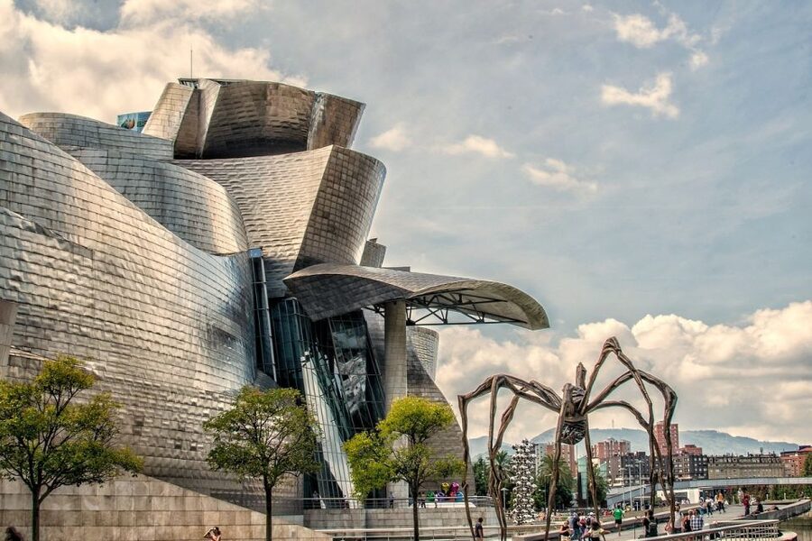 Bilbao: Private & Exclusive Guggenheim Museum Guided Tour - Richard Serra’s ArcelorMittal gallery