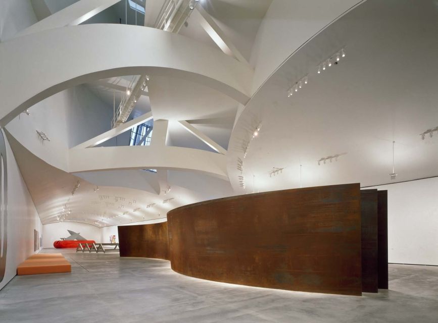 Bilbao: Private & Exclusive Guggenheim Museum Guided Tour - Comfort, access, and small details that matter