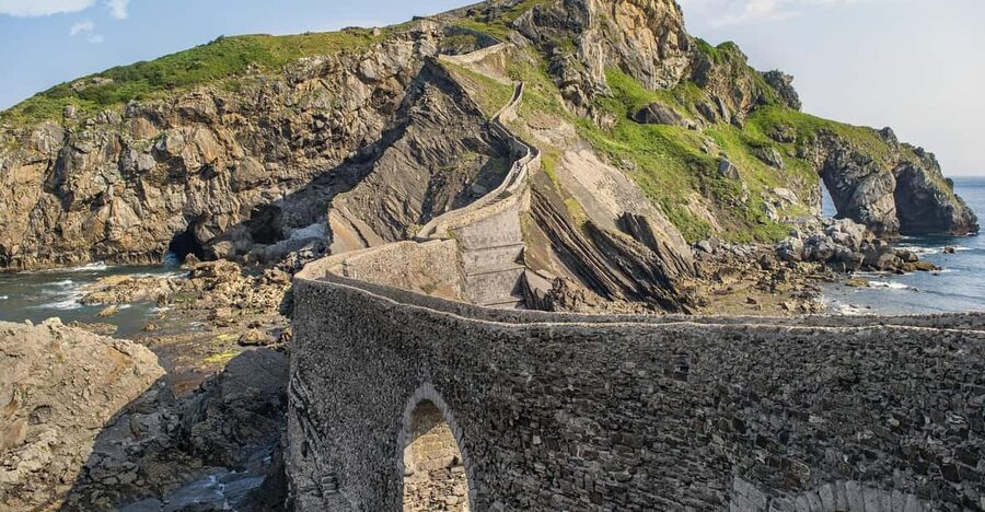 Bilbao: San Juan de Gaztelugatxe and Walk along Basque Coast - Timing matters if you want a quieter visit