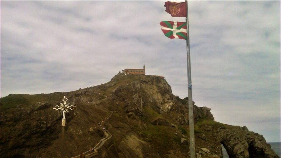 Bilbao: San Juan de Gaztelugatxe and Walk along Basque Coast - Booking, languages, and flexibility