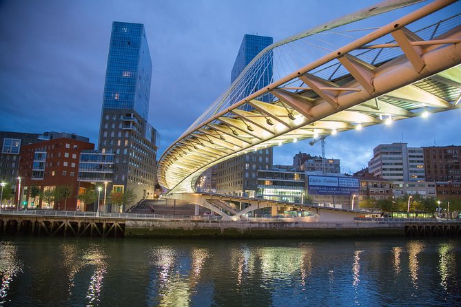 Bilbao Walking Small Group Tour - Guides who make the difference