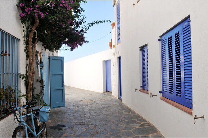 Boat Trip to Cadaqués from Roses with STOP 1:30h/2H/ in Cadaqués - Timing, boarding, and the practical details