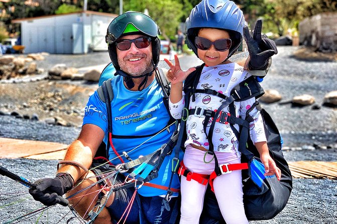 BRONZE tandem paragliding flight in South Tenerife, free pick up - Who should book this flight