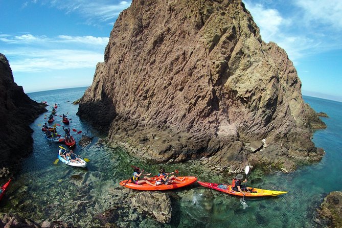 Cabo de Gata Active. Guided kayak and snorkel route through coves of the Natural Park - Why Cabo de Gata looks different from the sea