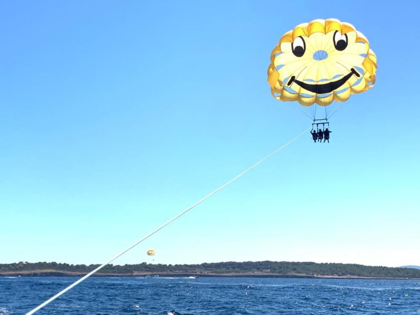 Cala Bona: Parasailing Experience - What the crew adds to the experience