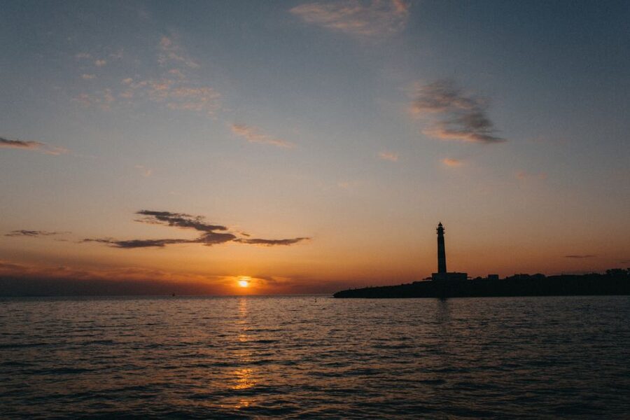 Cala'n Bosch: 2-Hour Sunset Sightseeing Tour - Key points to know before boarding