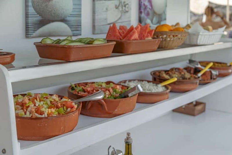 Cala Rajada: Boat Excursion with Drinks and Food - Buffet lunch and drinks during the cruise